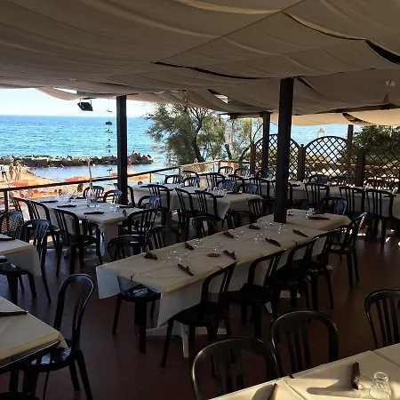 Baia Toscana 公寓式酒店