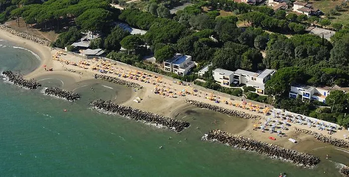 Baia Toscana 3* بيومبينوا